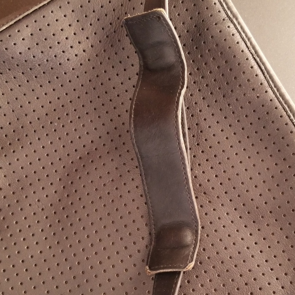 Vintage 100 percent authentic Coach bag. - Picture 4 of 7